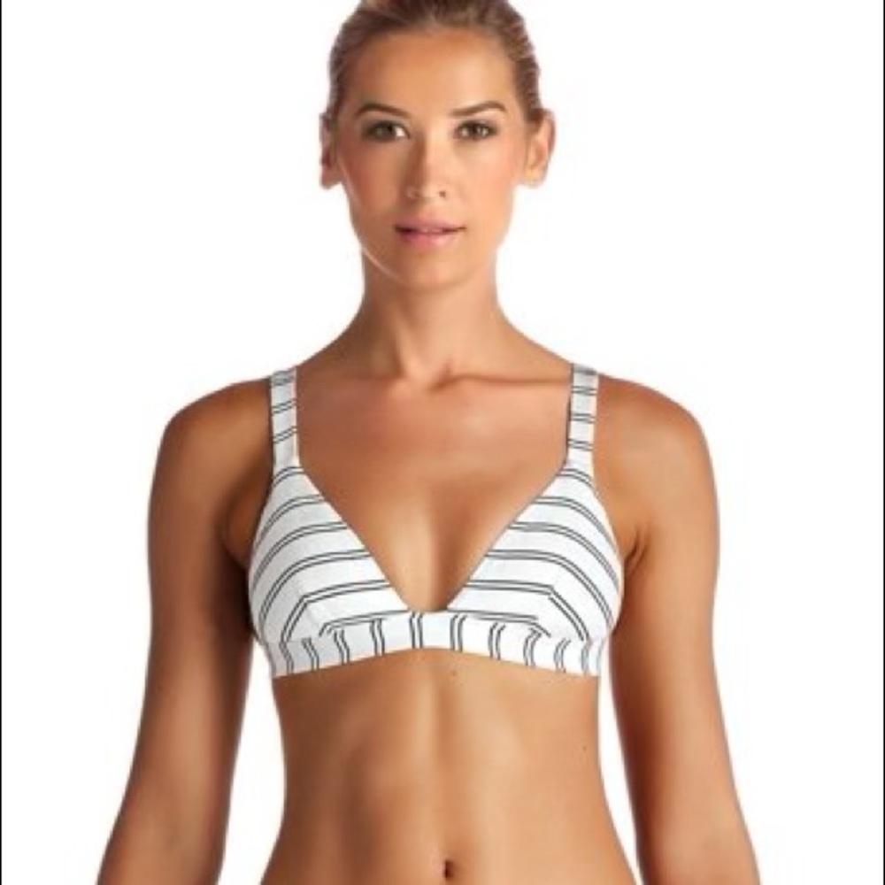 - Vitamin A Club 55 Neutra Triangle Bikini Top